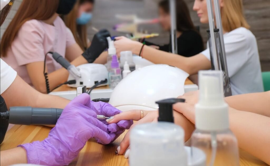 Nail Tech Course: Online Vs In-Person: What to Choose?