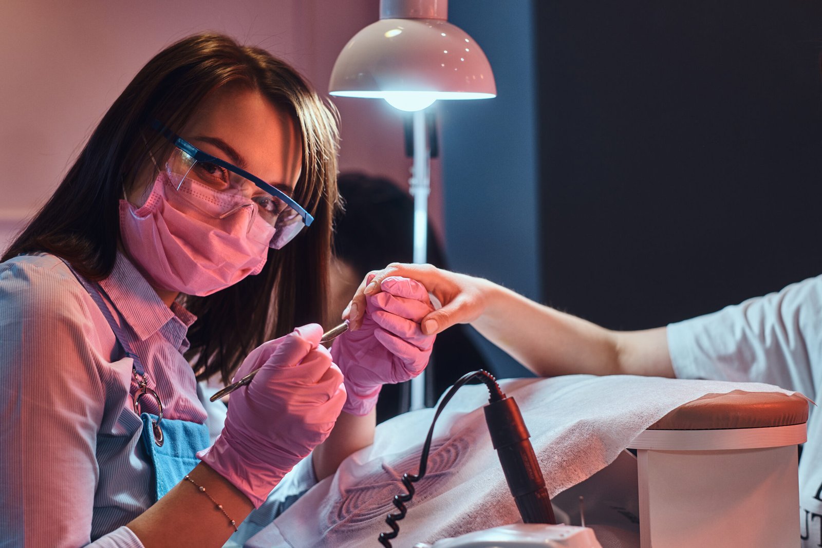 Nail Tech Salary: How Much Do Nail Techs Earn in the UK?